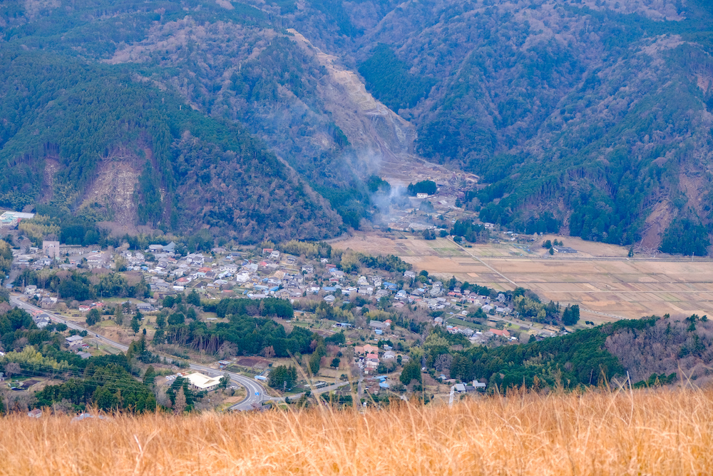 靜岡伊東旅行・伊豆高原「大室山」山頂風景