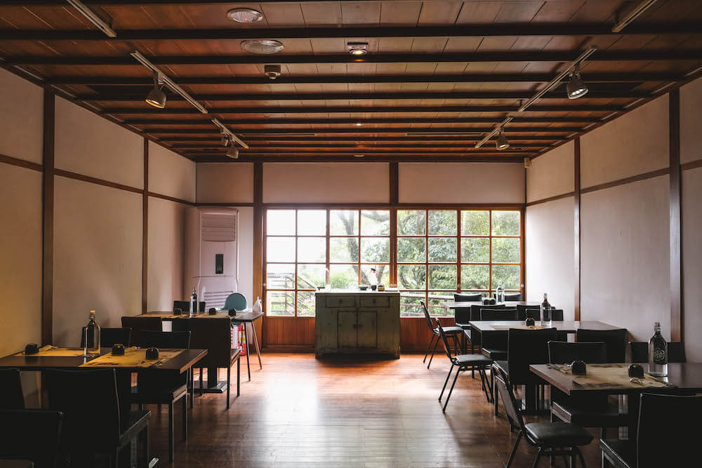 陽明山景觀餐廳「草山行館」：總統府官邸改建咖啡廳＆藝術展覽空間，雨過天晴的美齡懷舊午茶