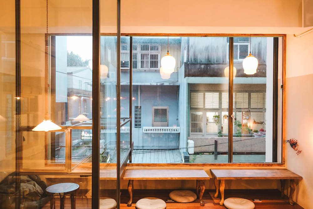 新竹東區咖啡廳・微生 Float Dept.｜老宅改建巷弄咖啡廳，暖心飯糰套餐與舒心用餐空間