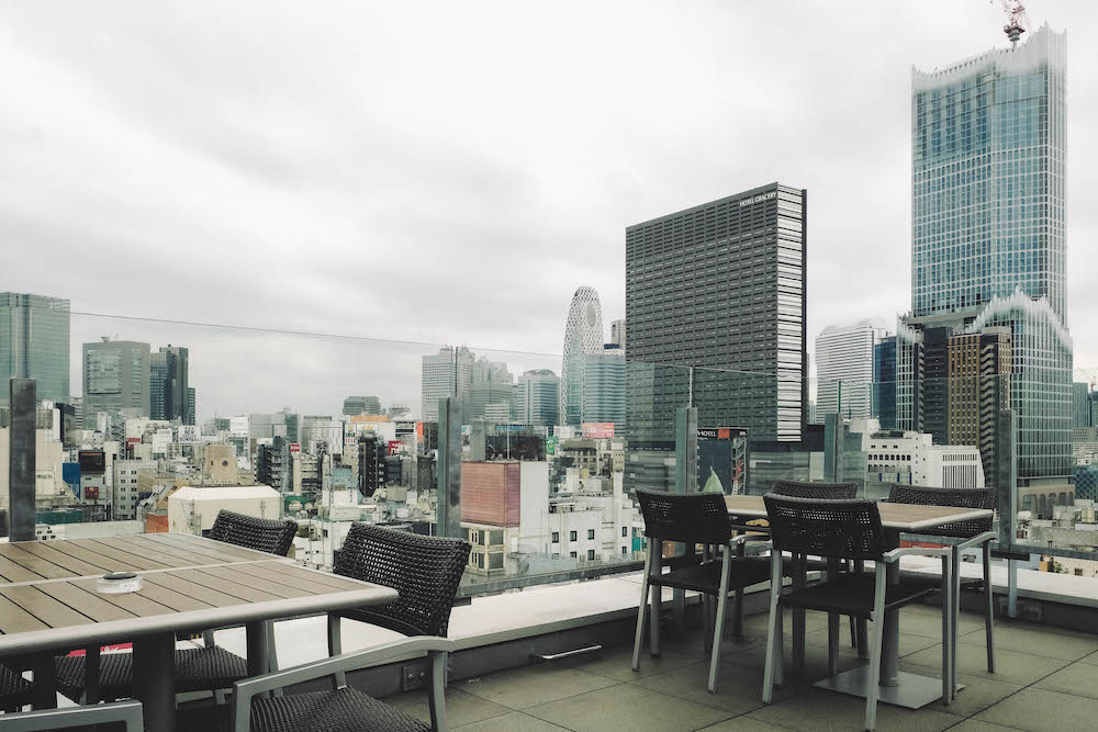 日劇《前男友的遺書》屋上咖啡取景地：東新宿・格蘭貝爾飯店「roof top bar & terrace G」