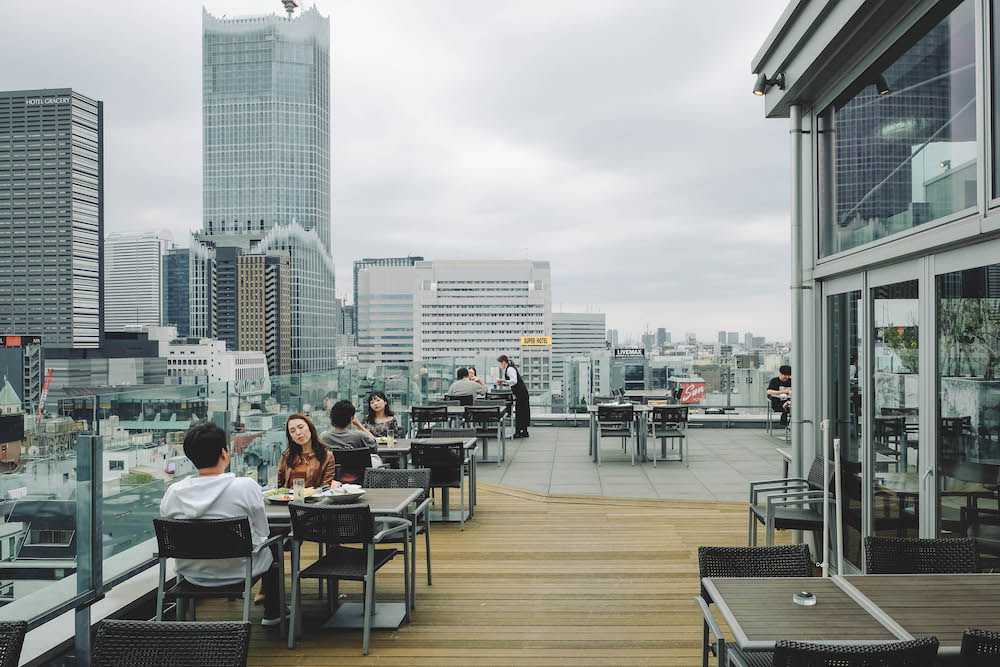 日劇《前男友的遺書》屋上咖啡取景地：東新宿・格蘭貝爾飯店「roof top bar & terrace G」