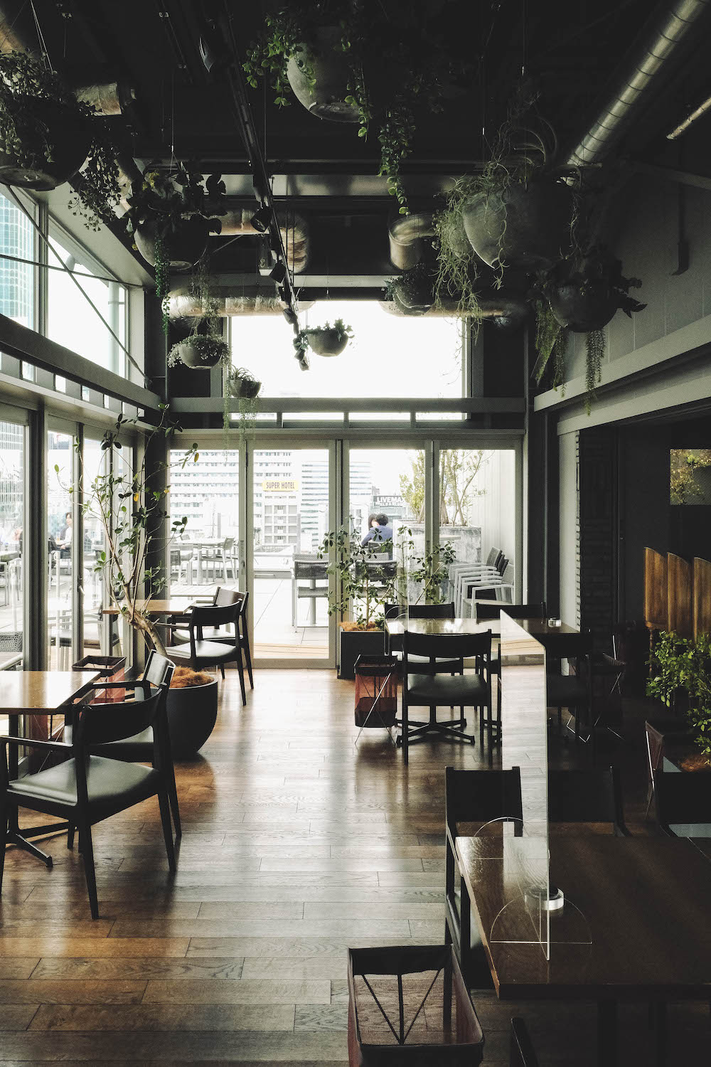 日劇《前男友的遺書》屋上咖啡取景地：東新宿格蘭貝爾飯店「roof top bar & terrace G」8