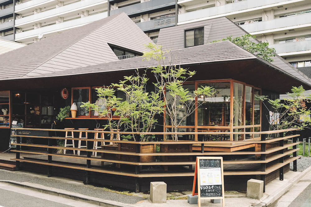 ひぐらしガーデン： 東京日暮里麵包咖啡店＋書店，複合設施創造在地新價值