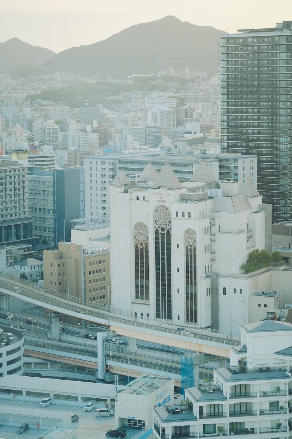 神戶地標「神戶塔」重新開放39