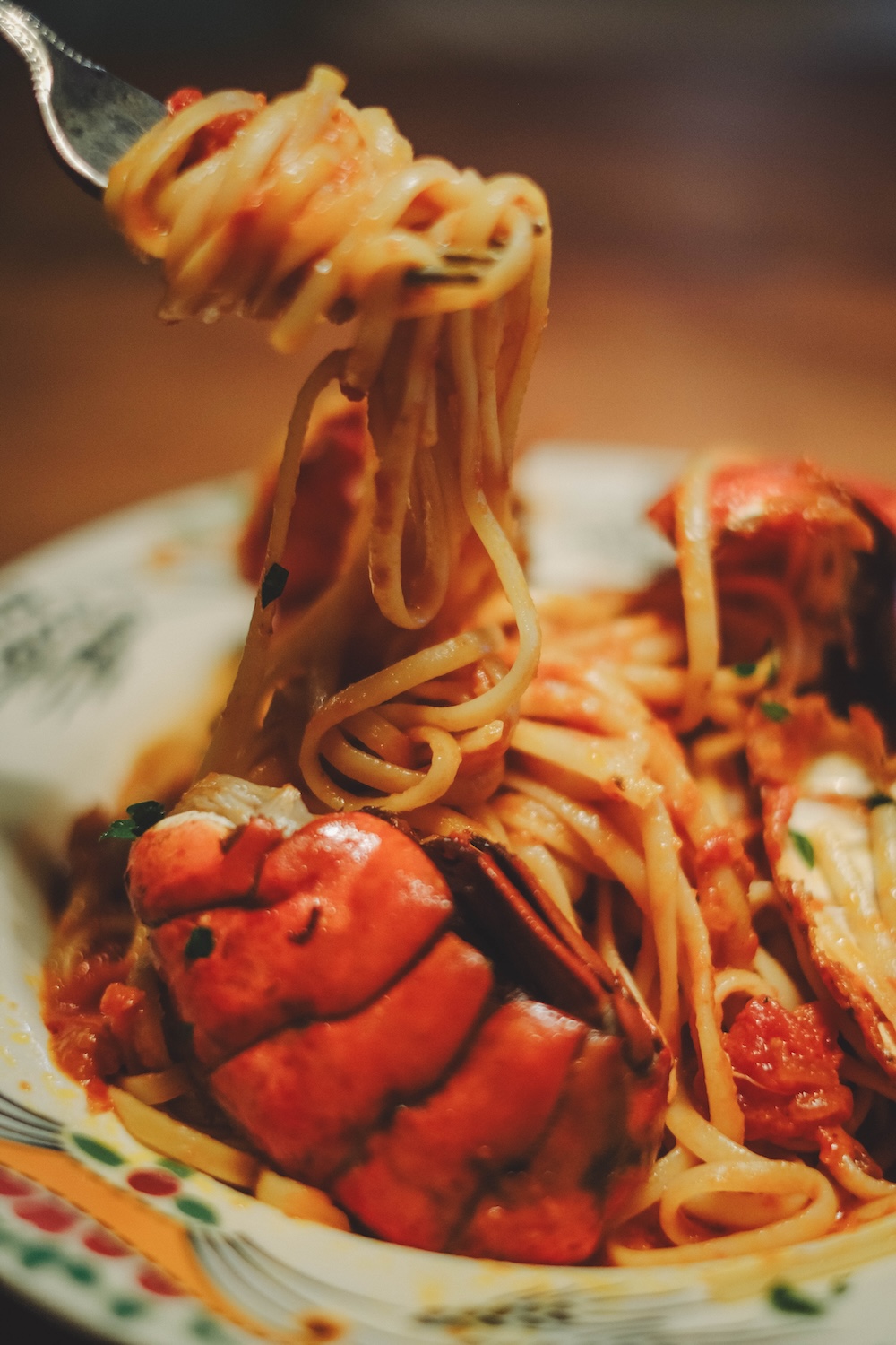 THE ITALIAN TABLES：東京北參道義式餐廳，高質感內裝設計＆首推龍蝦番茄義大利麵