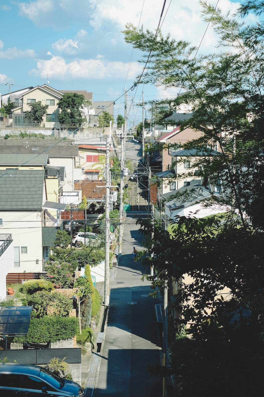 《螢火蟲之墓》防空洞取景地：兵庫縣西宮苦樂園口「Niteko池」＆西宮震災記念碑公園