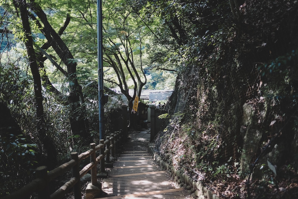 新神戶～布引登山漫步｜夏日綠意，邂逅日本百大瀑布＆布引雄滝茶屋48