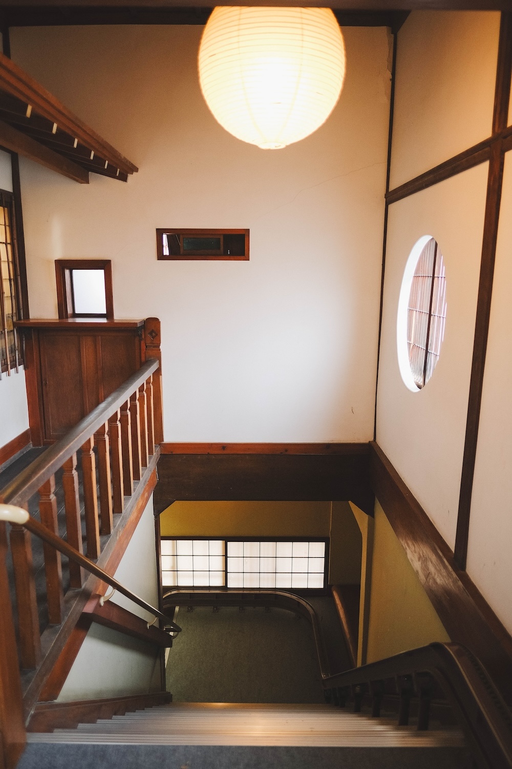 石川片山津溫泉：最古溫泉旅館「湖畔の宿 森本」／柴山瀉絕景「愛染寺」／人氣麵包坊「HIKARU BACKERY」／咖啡專門店「mie coffee」／谷口吉生設計總湯123