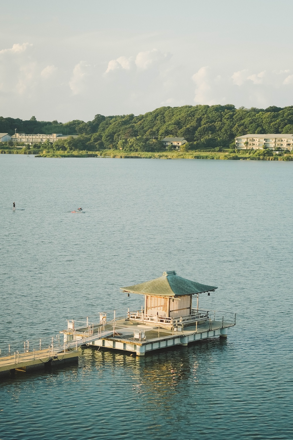石川片山津溫泉：最古溫泉旅館「湖畔の宿 森本」／柴山瀉絕景「愛染寺」／人氣麵包坊「HIKARU BACKERY」／咖啡專門店「mie coffee」／谷口吉生設計總湯158