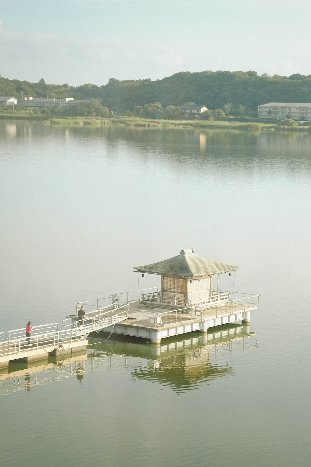 石川片山津溫泉：最古溫泉旅館「湖畔の宿 森本」／柴山瀉絕景「愛染寺」／人氣麵包坊「HIKARU BACKERY」／咖啡專門店「mie coffee」／谷口吉生設計總湯188