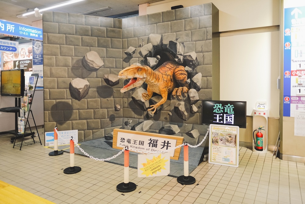 石川片山津溫泉：最古溫泉旅館「湖畔の宿 森本」／柴山瀉絕景「愛染寺」／人氣麵包坊「HIKARU BACKERY」／咖啡專門店「mie coffee」／谷口吉生設計總湯8