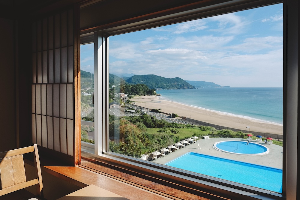 158藍寶石SAPHIR踴子列車 × 下田・南伊豆：2天1夜女子旅