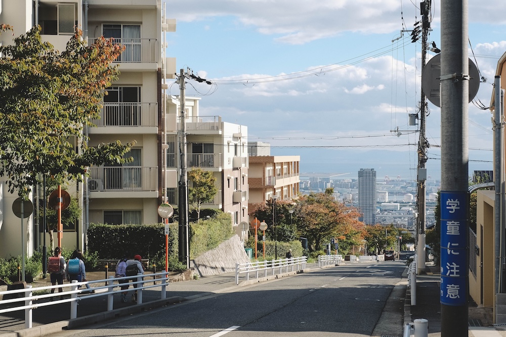 神戶東灘區・坡道散策｜御影以北～鴨子ヶ原・隱藏景觀咖啡店「teqteq」
