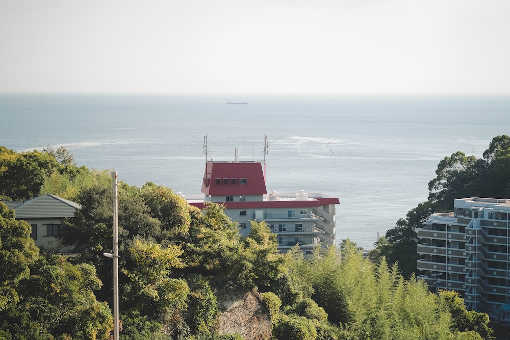 神戶須磨區・坡道散策|須磨海景坡道・山陽電車 x 沙灘絕景