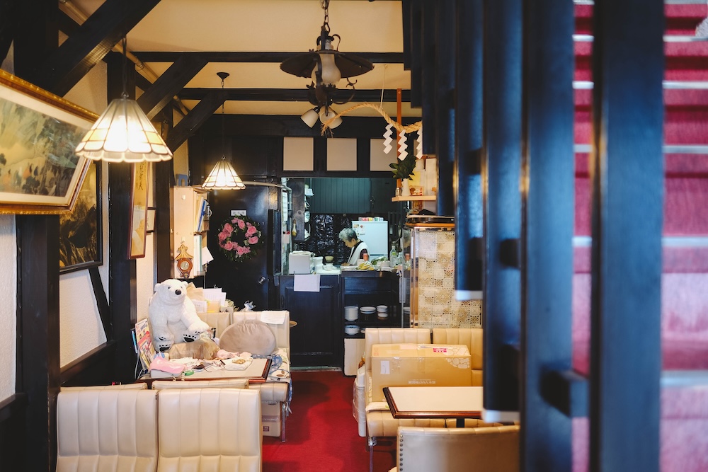 須磨北口 老鋪喫茶店 白馬