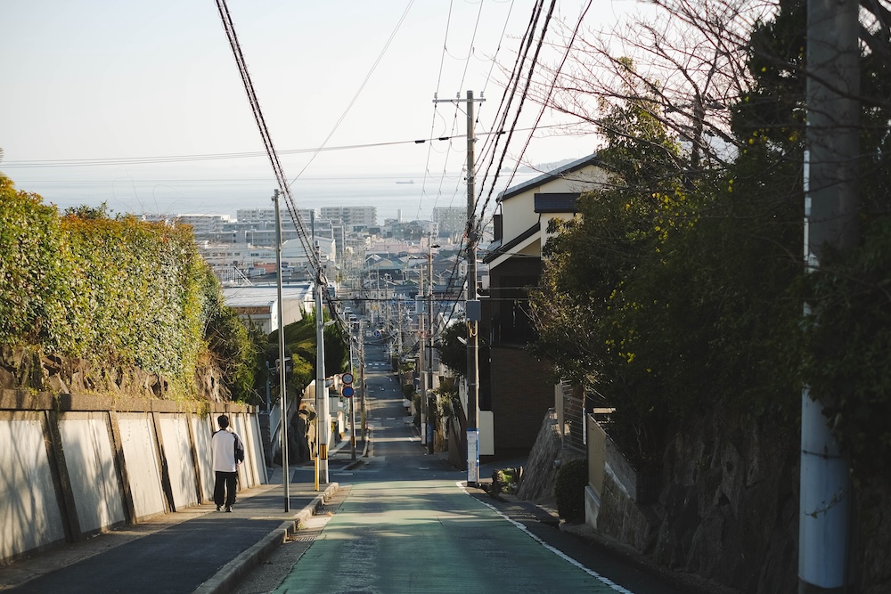 神戶垂水區・坡道散策｜舞子海景陡坡「愛德坂」・望明石海峽大橋喫茶店「Riia咖啡」