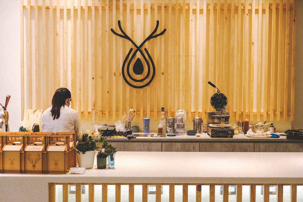 鹿點咖啡 Luna桃園店：老宅改建日系咖啡廳，月光下浪漫烘豆＆喝咖啡